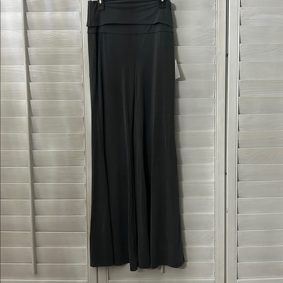 Good American Charcoal Pants - Picture 1 of 5
